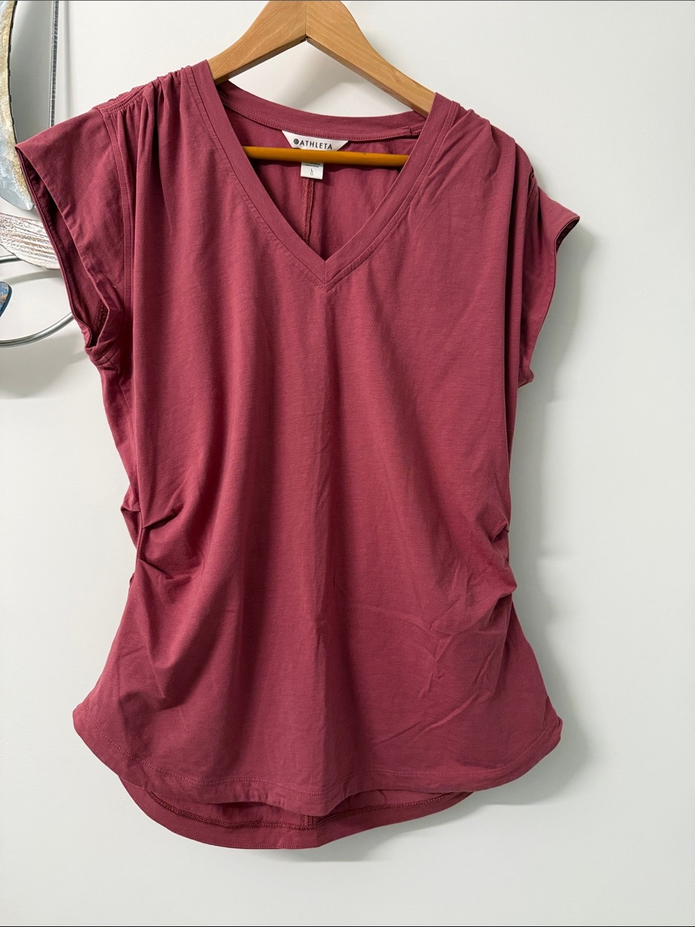 Athleta V-Neck Tank Top in Berry Mauve